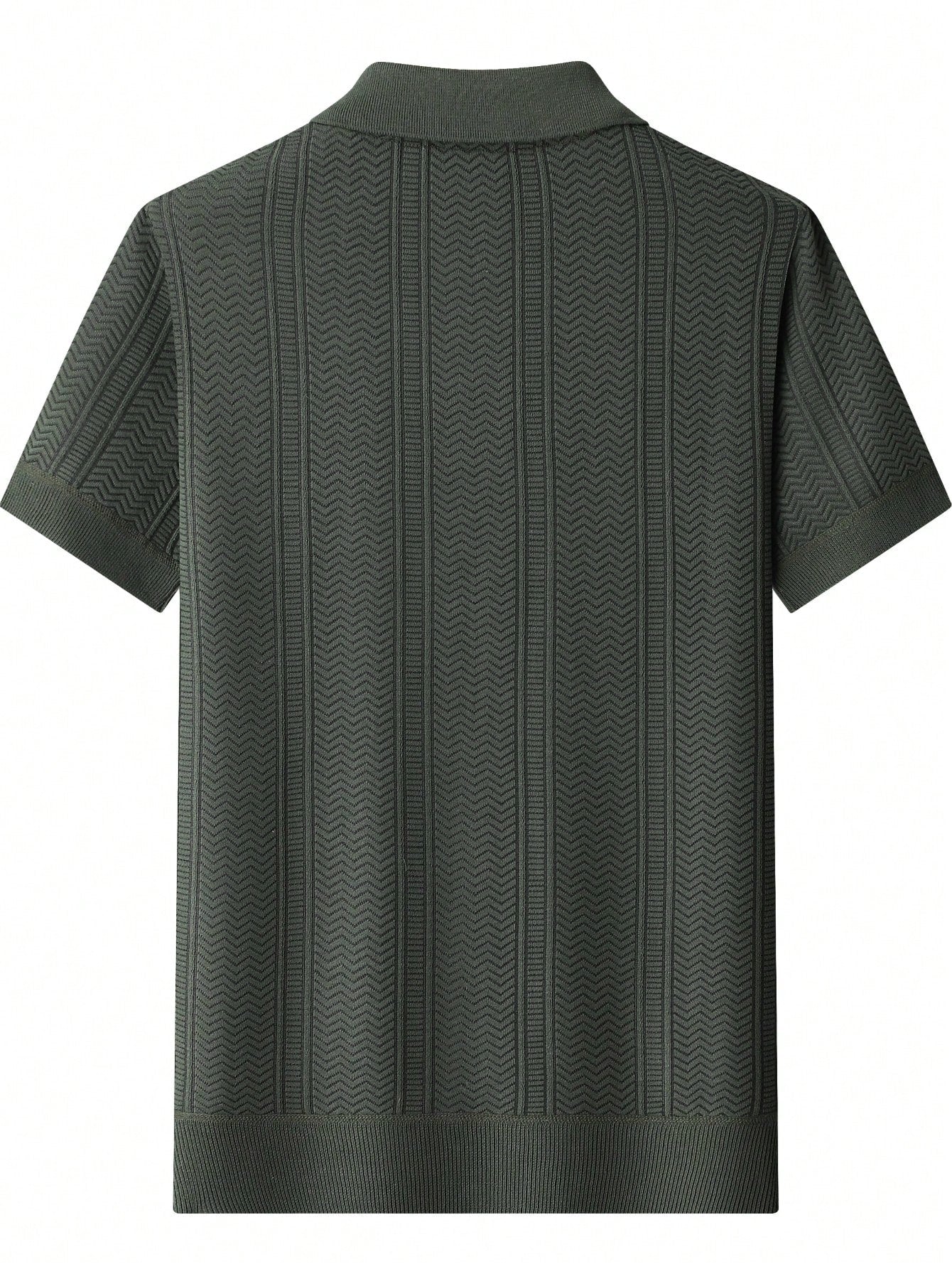 Men's suit (shirt and trousers) with a comfortable fit and simple design, featuring half buttons, suitable for summer.