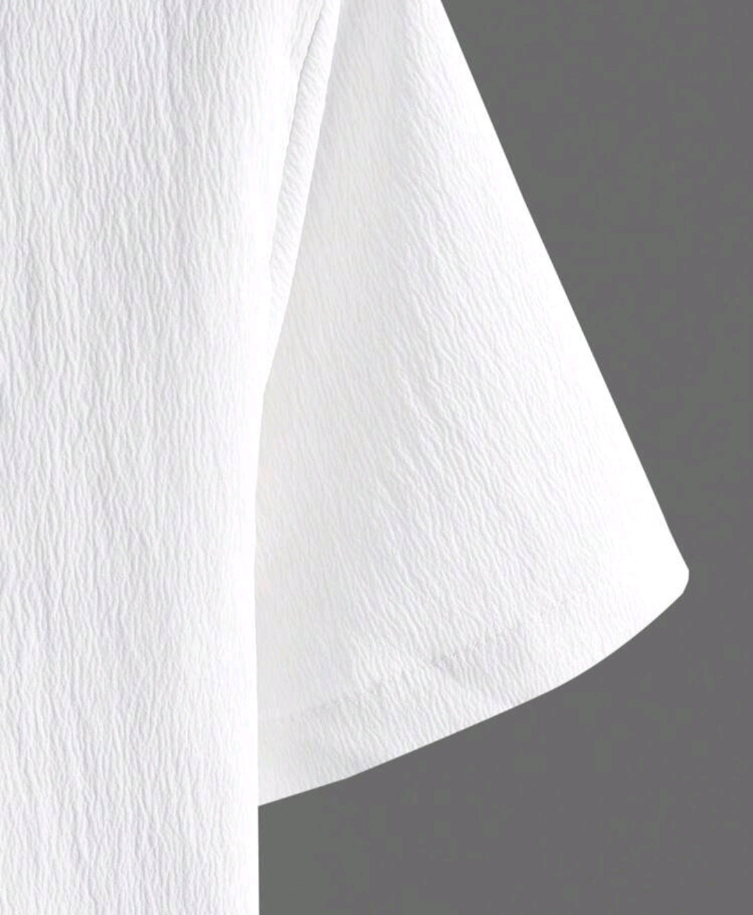 Men’s short-sleeve shirt with half buttons, slim fit, plain solid white, casual